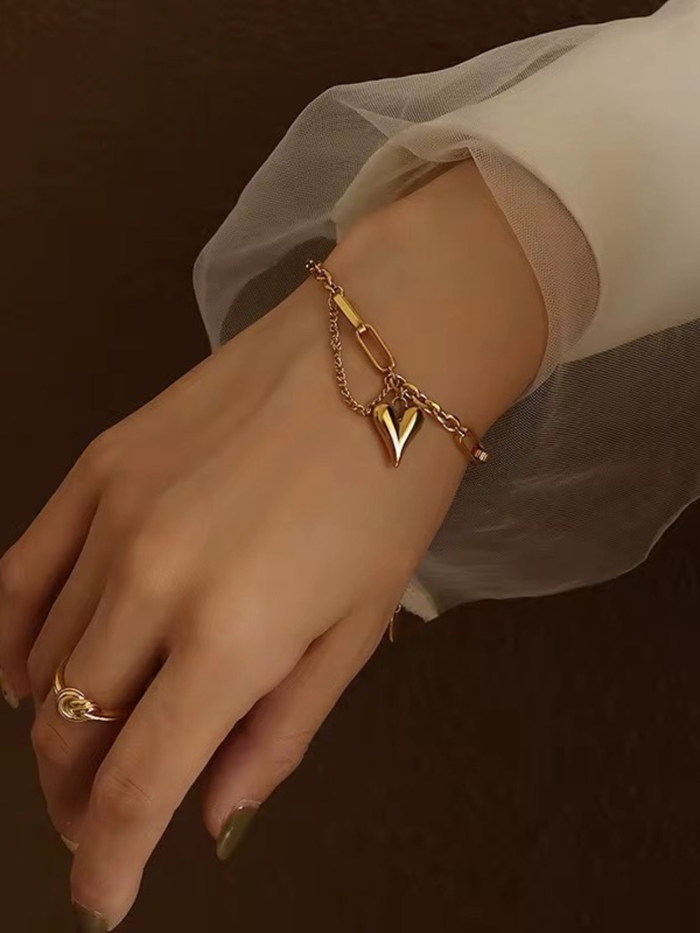 18K Gold Plated Heart Charm Chain Bracelet - Picture 2 of 9